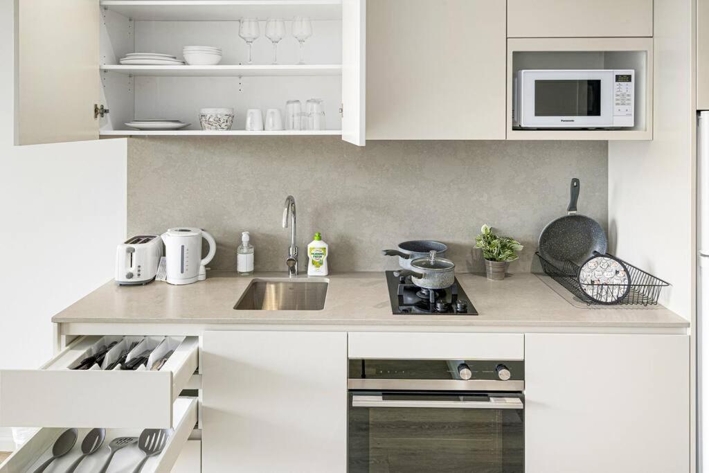 Studio For Long Term Tenants In Strathfield Cbd Сидней Экстерьер фото