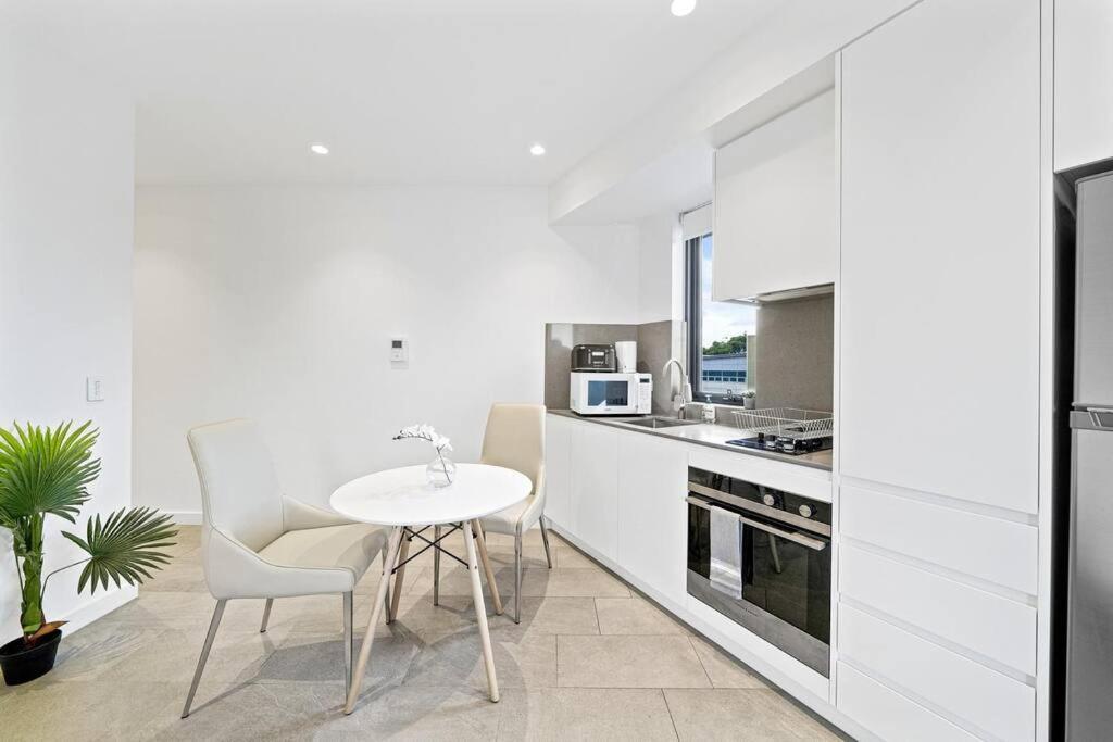 Studio For Long Term Tenants In Strathfield Cbd Сидней Экстерьер фото